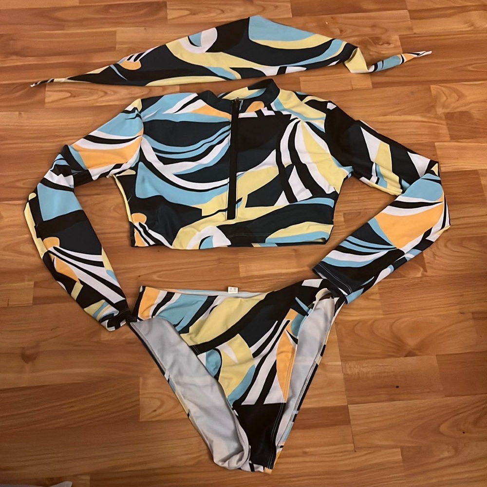 Three piece swimsuit zip up long sleeve, top and headband